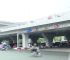 Hà Nội: Vẫn còn xung đột giao thông tại cầu vượt nút giao Mai Dịch