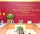 Thủ tướng Chính phủ Phạm Minh Chính chủ trì phiên họp Tiểu ban Kinh tế - Xã hội đại hội XIV của Đảng