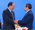 Thủ tướng Việt Nam và Thủ tướng Lào đồng chủ trì tọa đàm với doanh nghiệp ASEAN và đối tác