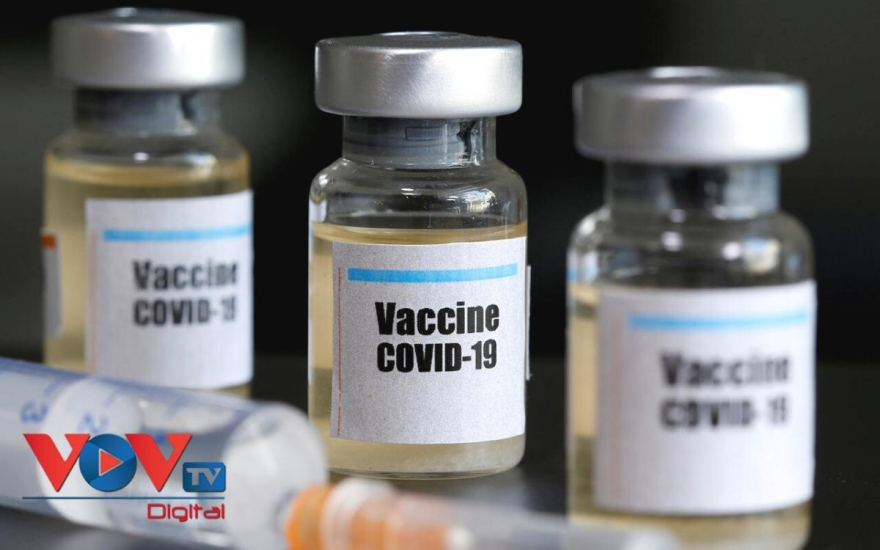 Vaccine phòng ngừa Covid-19 được Tổ chức Y tế Thế giới đề cao. Ảnh: Reuters