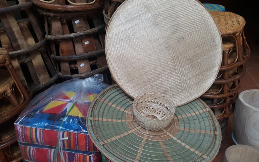 'Cúp bửa': Vẻ đẹp chiếc nón truyền thống của phụ nữ Thái trắng Quỳnh Nhai