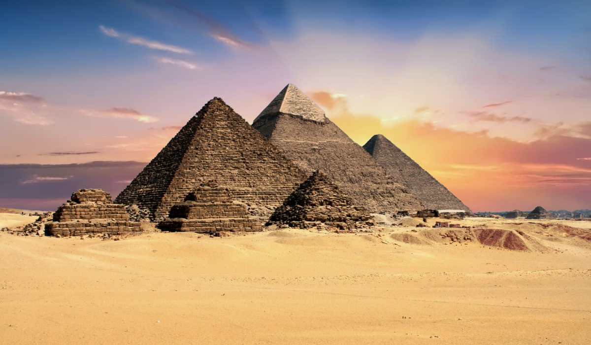 Tour du lịch Trung Đông - Kim tự tháp Giza ở Ai Cập