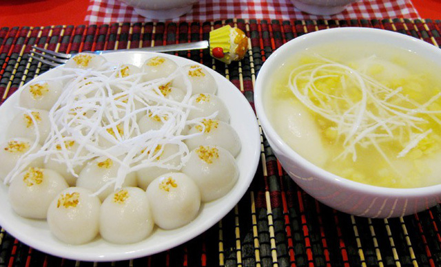 Người Việt thường ăn bánh trôi và bánh chay trong ngày tết Hàn thực. Ảnh: giadinh.net.vn
