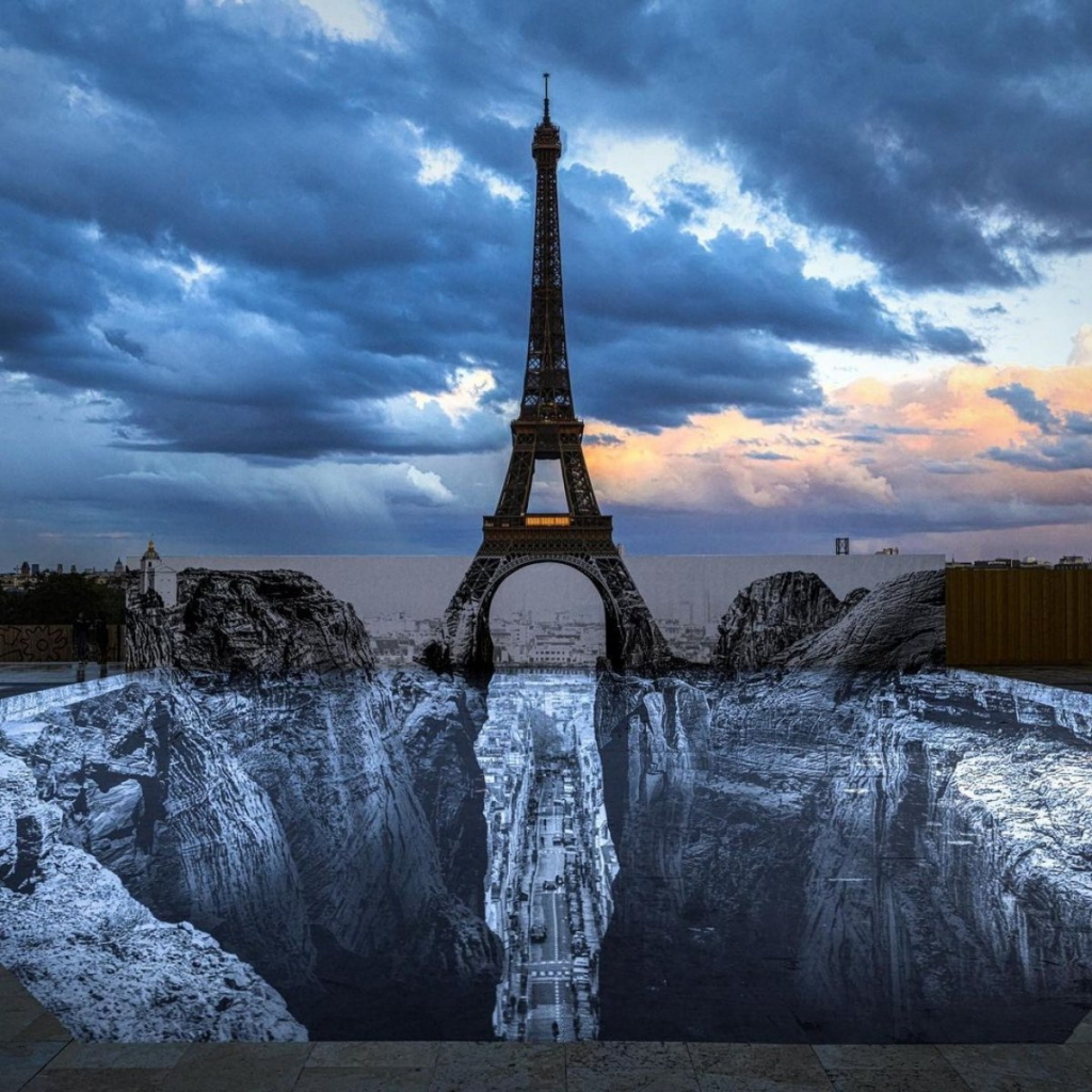 Khung cảnh hoàn hảo của lá và tháp eiffel ở thành phố Paris vào mùa thu 4K  tải xuống hình nền