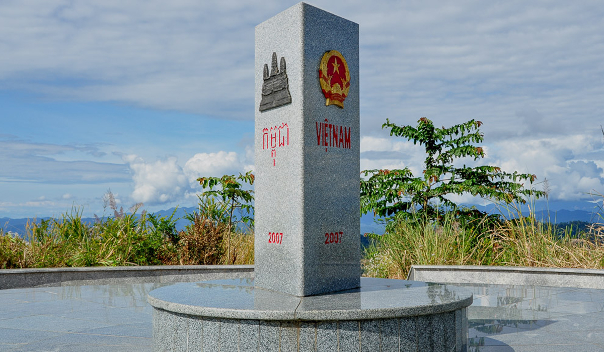 Mốc biên giới Việt - Lào