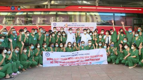 122 thầy thuốc Bệnh viện Phụ sản Trung ương vào miền Nam chống dịch