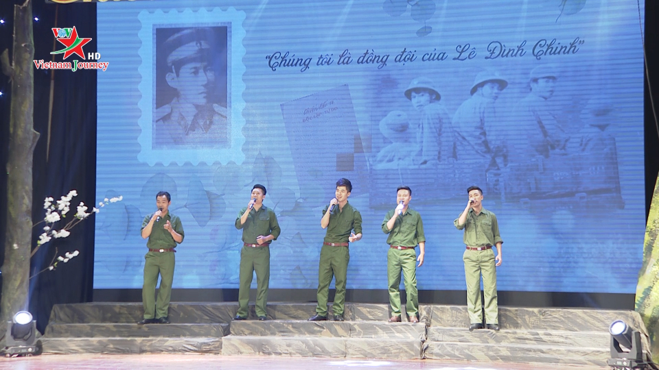 Bài hát "Chúng tôi là đồng đội của Lê Đình Chinh" - Chương trình Giao lưu nghệ thuật "Chiều dài biên giới"