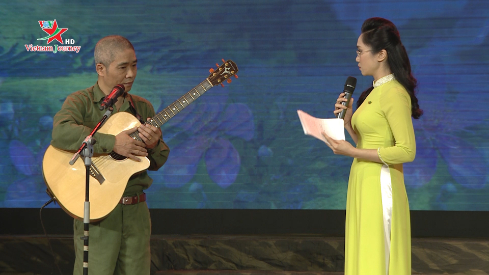 Nhạc sỹ Trương Quý Hải trong chương trình Giao lưu nghệ thuật "Chiều dài biên giới"