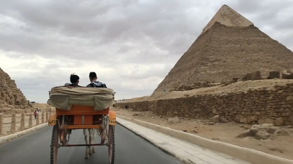 Du lịch Giza 1 ngày sau vụ đánh bom xe