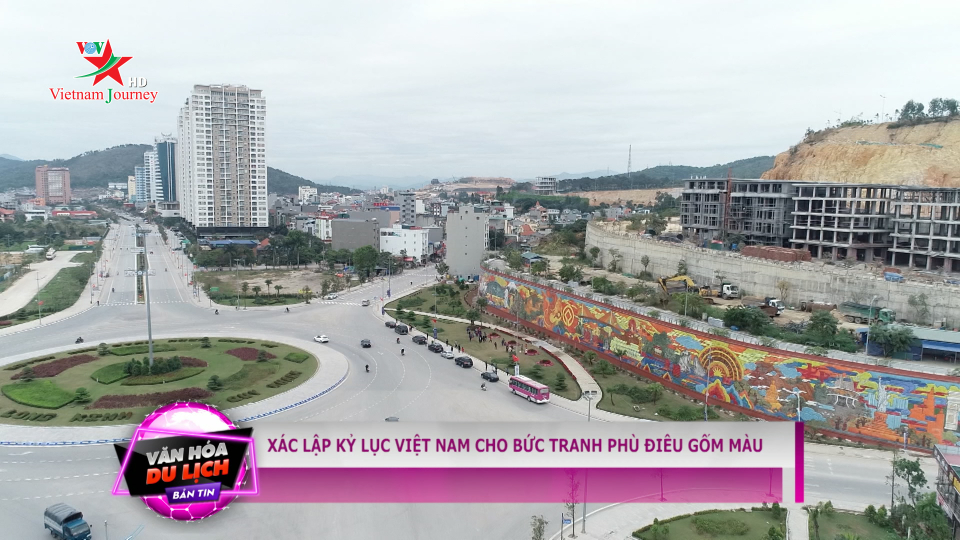 Xác lập kỷ lục Việt Nam cho bức tranh phù điêu gốm màu tại Quảng Ninh