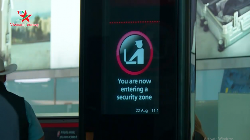 Anh: Ứng dụng công nghệ 3D kiểm tra hành lý tại sân bay