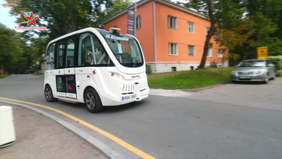Thử nghiệm xe buýt không người lái ở các thành phố Baltic