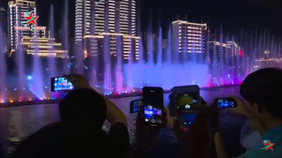 Cảnh đêm bên sông thúc đẩy du lịch Tây Nam Trung Quốc