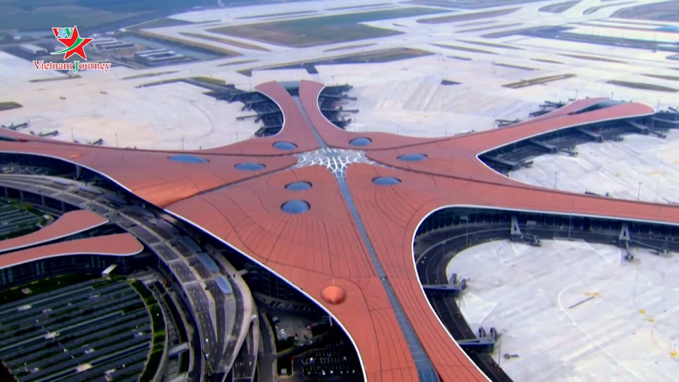 Trung Quốc mở cửa sân bay lớn nhất thế giới