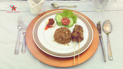 [Ẩm thực Tết bốn phương] Nasi Goreng, Sate Ayam, Balado telur - Món ăn ngày Tết ở Indonesia