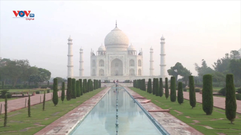 Ấn Độ mở cửa lại đền Taj Mahal