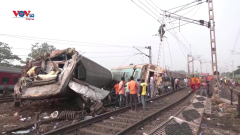 Ấn Độ: Số người thiệt mạng trong vụ tai nạn đường sắt tiếp tục tăng