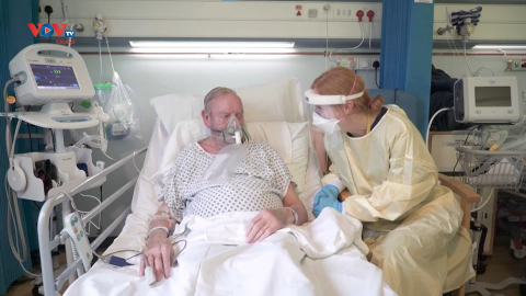 Anh: Ca nhiễm Covid-19 gia tăng, các bệnh viện bắt đầu đối mặt sức ép