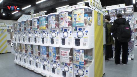 Các cửa hàng bán đồ chơi Gashapon phát triển ở Nhật Bản