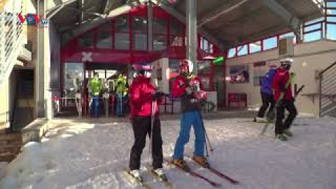 Các khu nghỉ dưỡng trượt tuyết phía bắc Italia mở cửa trở lại