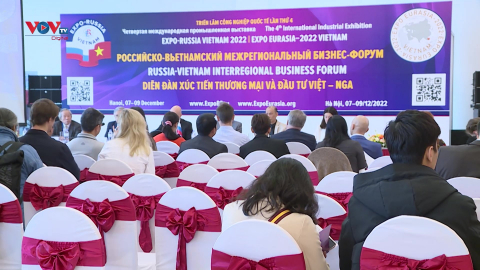 Các sinh viên Nga-Việt tìm hiểu về Chiến thắng “Điện Biên Phủ trên không”
