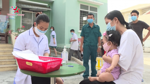 Cần đẩy mạnh tiêm chủng mở rộng cho trẻ em