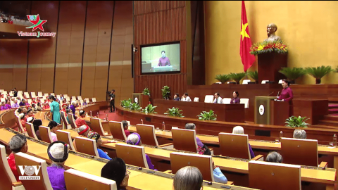Chủ tịch Quốc hội gặp mặt Mẹ Việt Nam anh hùng toàn quốc 