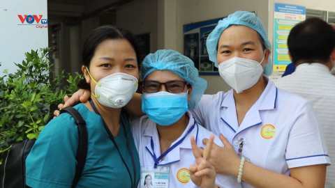 Đà Nẵng tăng cường thêm 50 y, bác sĩ vào thành phố Hồ Chí Minh hỗ trợ chống dịch 