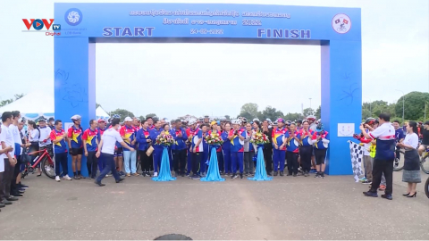 Đạp xe mừng kỷ niệm năm đoàn kết hữu nghị Lào – Việt Nam 2022