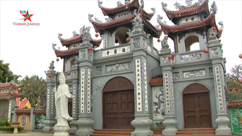 Thâm trầm cổ kính chùa Thái Lạc