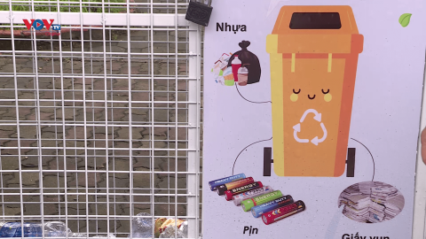 Hà Nội: Mô hình thu hút người dân phân loại rác tại nguồn