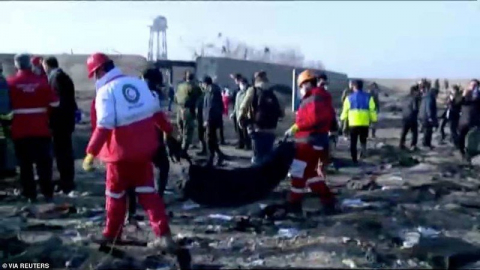 Hiện trường thảm khốc vụ rơi máy bay Ukraine tại Iran