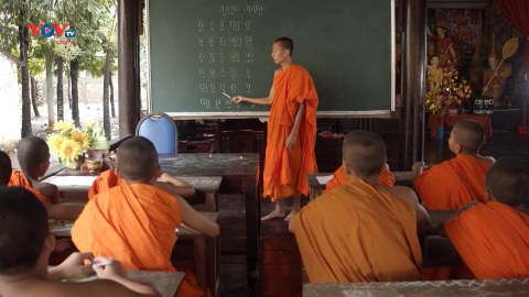 Học tiếng Khmer trong chùa ở Bạc Liêu