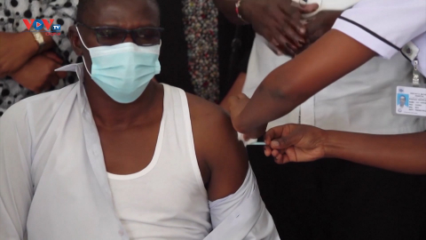 Kenya: Bắt đầu chiến dịch tiêm chủng Covid-19