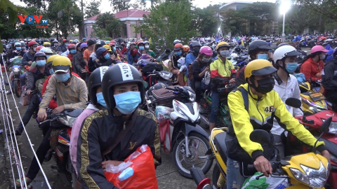 Kiên Giang: Tiếp nhận trên 7.000 người dân đi xe máy về quê chu đáo, an toàn