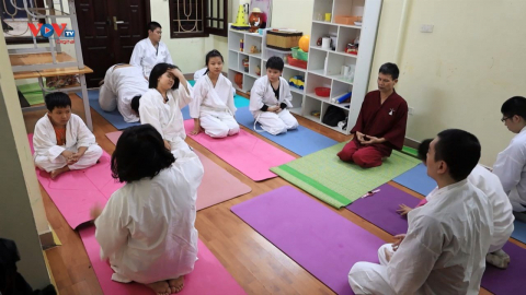 Lớp học Yoga miễn phí cho trẻ khuyết tật trí tuệ