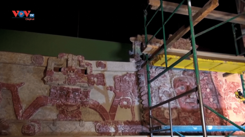 Mexico khôi phục bức phù điêu của người Maya cổ đại 