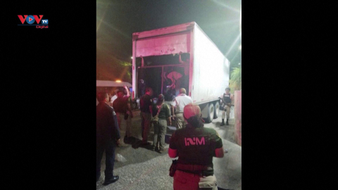 Mexico: Phát hiện 175 người di cư trong xe đầu kéo