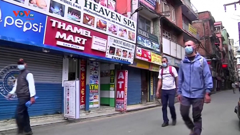 Nepal cách ly bắt buộc với du khách từ 67 nước vì biến chủng Omicron