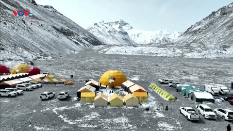 Nghiên cứu về môi trường ở đỉnh Everest