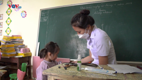 “Những bước chân xanh” mang yêu thương đến trẻ em vùng cao