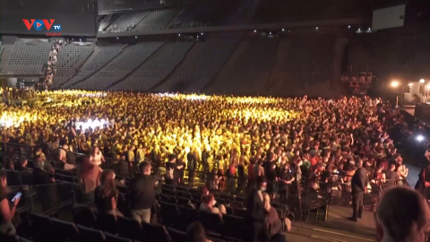 Pháp: Thử nghiệm tổ chức hòa nhạc trực tiếp với đông khán giả