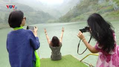 Sông Nho Quế - Vẻ đẹp vượt thời gian bên núi đá Hà Giang