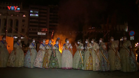 Tây Ban Nha: Rực rỡ lễ hội Fallas