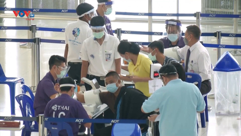 Thái Lan: 100.000 bệnh nhân Covid-19 ở Bangkok phải cách ly tại nhà