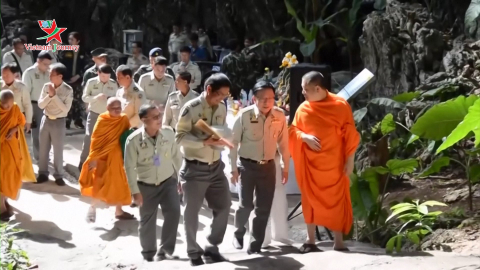 Thái Lan: Đông đảo du khách đến hang Tham Luang trong những ngày đầu mở cửa