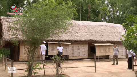 Tháng 5 về thăm quê Bác