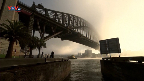 Thành phố Sydney, Australia lại chìm trong sương mù