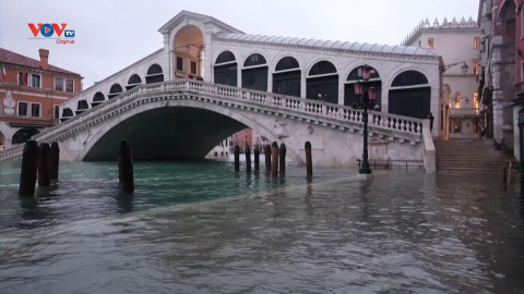 Thành phố Venice, Italia lại chìm trong nước