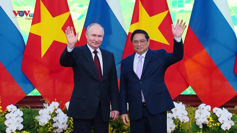 Thủ tướng Chính phủ Phạm Minh Chính hội kiến với Tổng thống Liên bang Nga Vladimir Putin